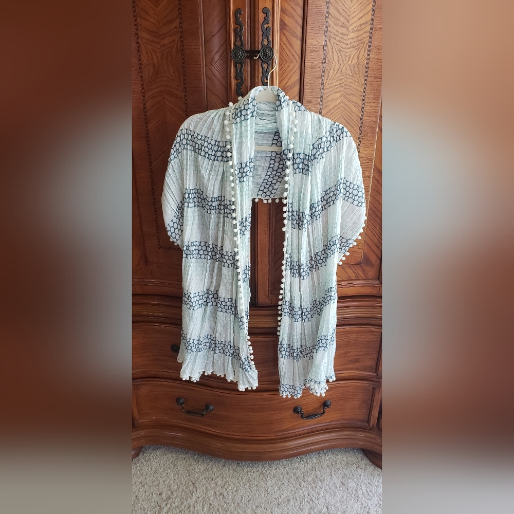 Ann Taylor Scarf/Wrap